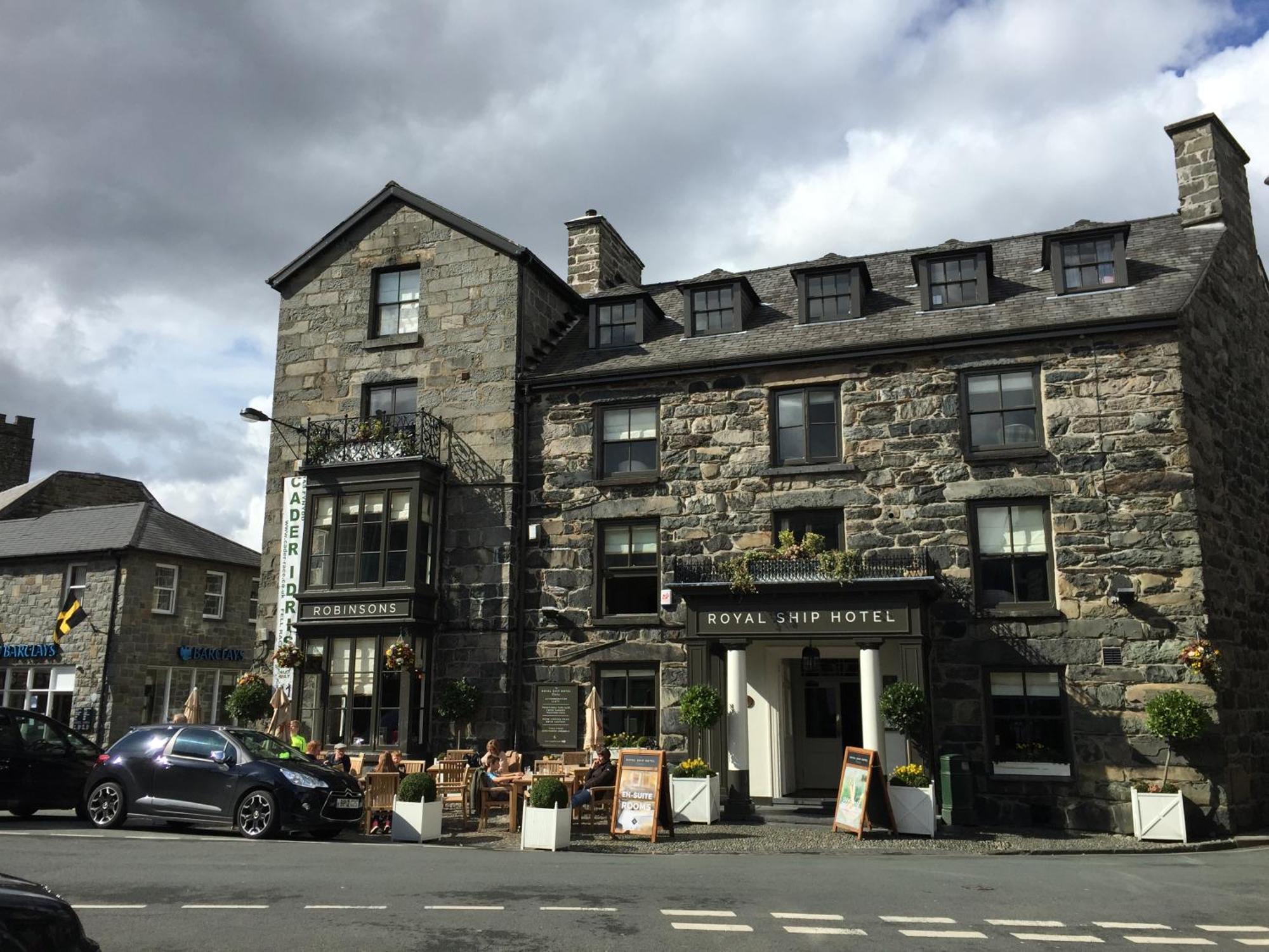 Royal Ship Hotel Dolgellau Exterior foto